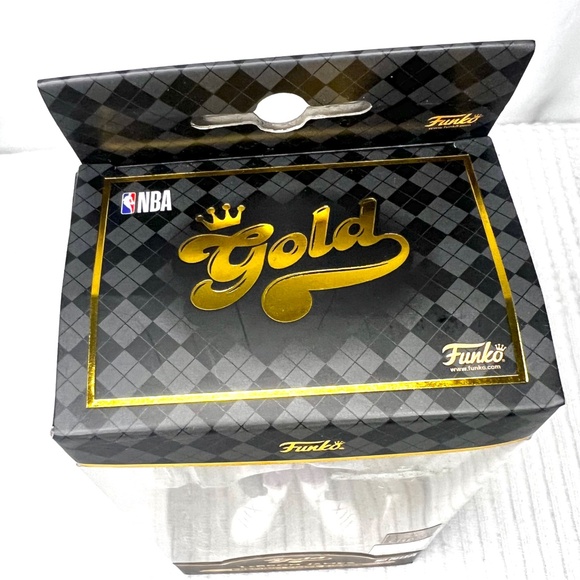 Funko Gold NBA Los Angeles Lakers LeBron James 5 Inch Chase Exclusive Premium - Picture 5 of 9